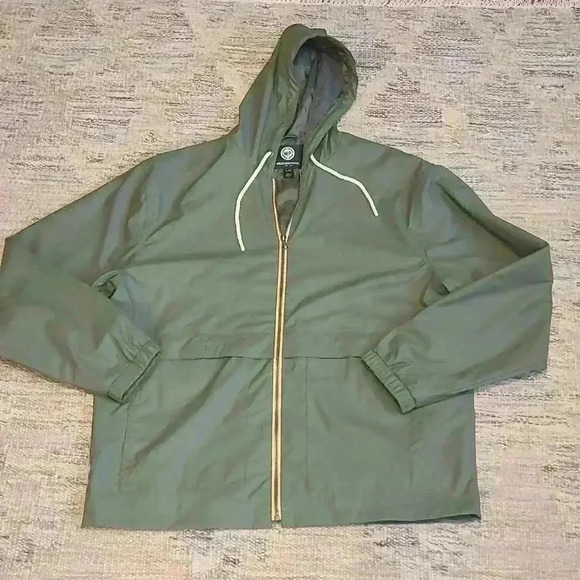 Army Green Windbreaker - Picture 2 of 8